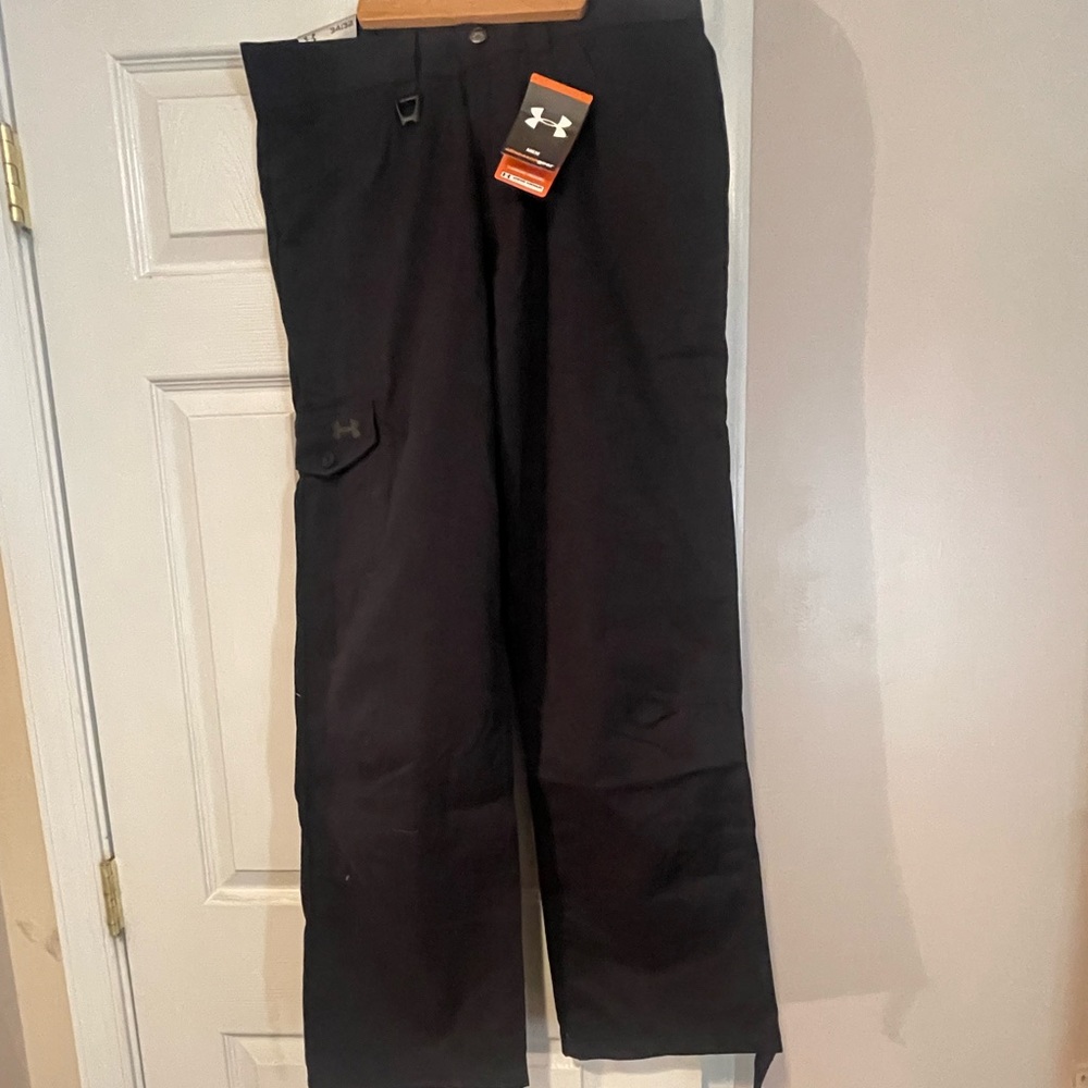 Mens under armour all-season pants. Size 34wx28l